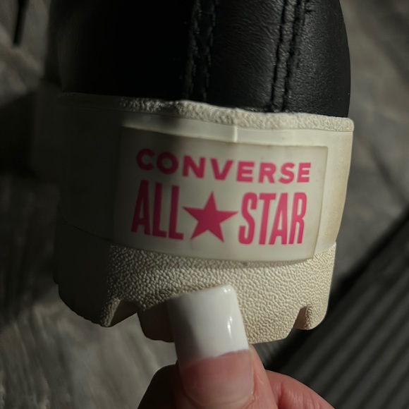 SPECIAL EDITION BLACK LEATHER CONVERSE SHOES. Size 6 1/2. - Picture 9 of 11